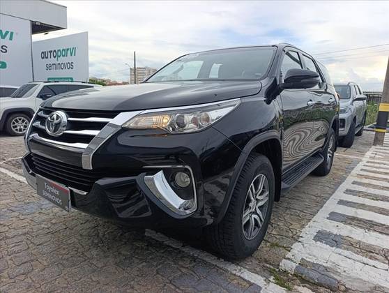 TOYOTA HILUX SW4 2.7 SRV 7 LUGARES 4X2 16V FLEX 4P AUTOMÁTICO